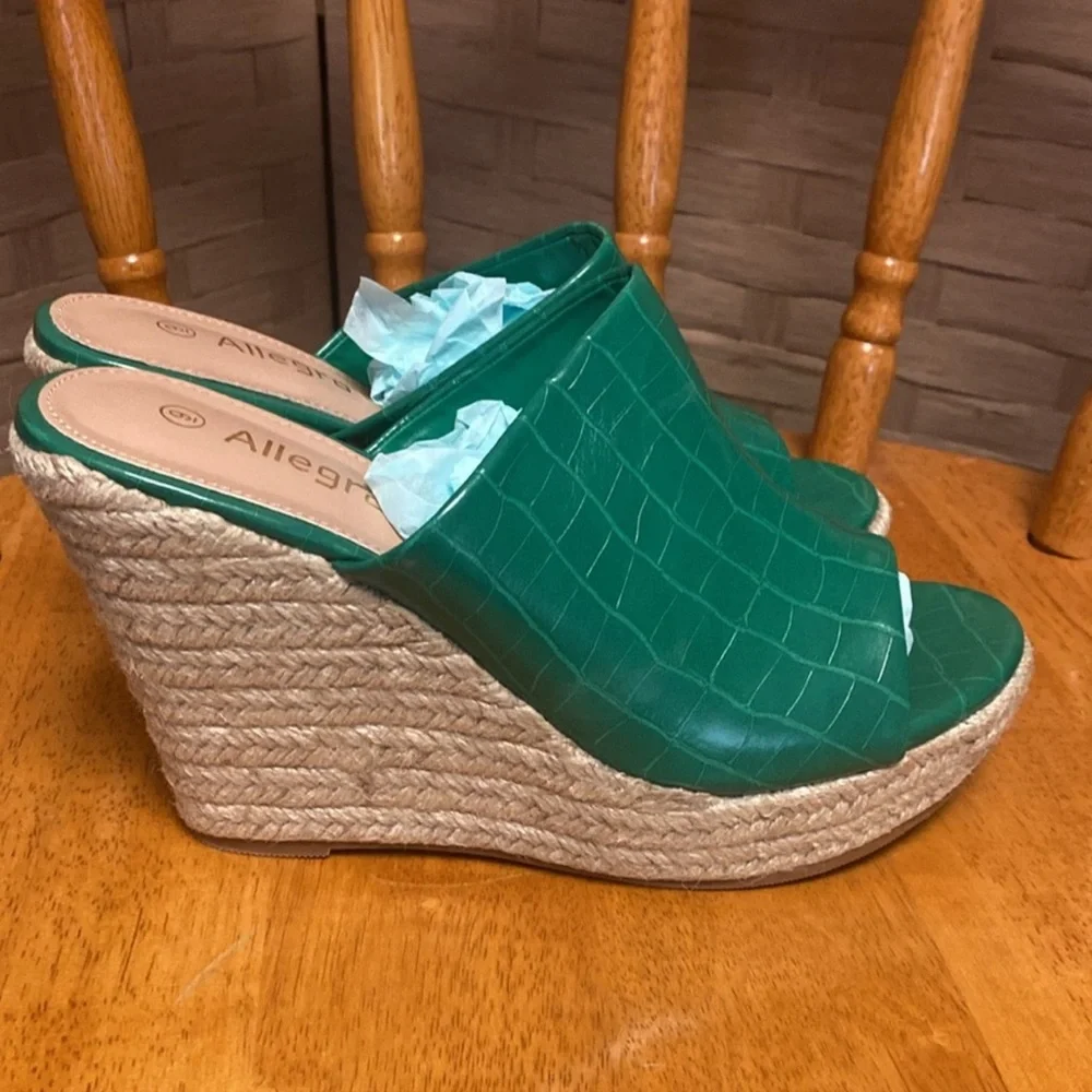 - ALLEGRA K kerri green 4” platform Espadrilles slides